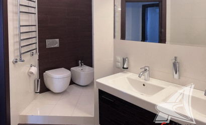 Купить 4-комнатную квартиру, Брест, Киевка, ул. Сикорского. Фото 1