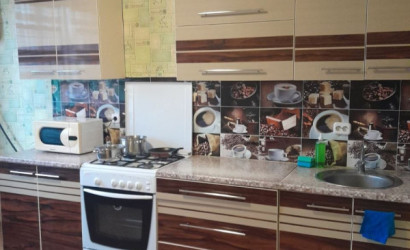 Снять 2-комнатную квартиру на сутки, Орша, ул. 1 мая квартира, д. 1. Фото 1