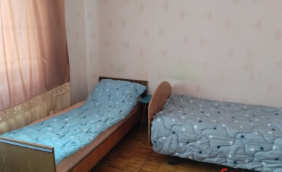 Снять 3-комнатную квартиру на сутки, Костюковичи, мн-н Молодежный, д. 36. Фото 1