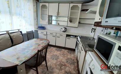 Снять 2-комнатную квартиру на сутки, Марьина Горка, Новая Заря 42. Фото 1