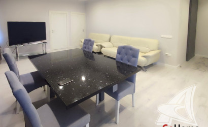 Купить 3-комнатную квартиру, Брест, Центр, ул. Советская. Фото 2