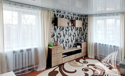 Купить 2-комнатную квартиру, Войская, , . Фото 1