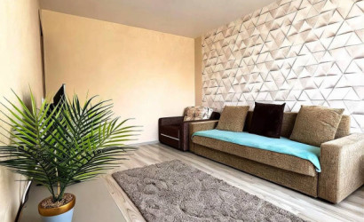 Снять 2-комнатную квартиру на сутки, Солигорск, Козлова, 34. Фото 2