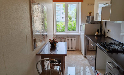 Снять 1-комнатную квартиру на сутки, Нарочь, Ленинская 16. Фото 2