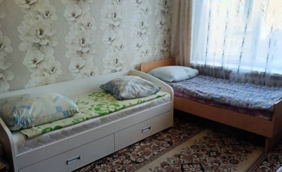 Снять 3-комнатную квартиру на сутки, Островец, Володарского, 37. Фото 2