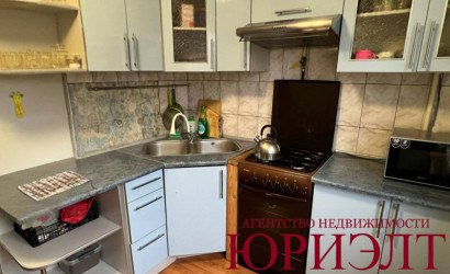 Купить 3-комнатную квартиру, Барановичи, Энтузиастов, 34. Фото 1