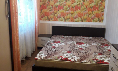 Купить 2-комнатную квартиру, Ударный, Революционная. Фото 4