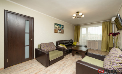 Снять 3-комнатную квартиру на сутки, Барановичи, Советская 84. Фото 2