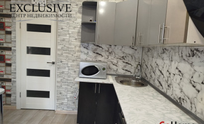 Купить 3-комнатную квартиру, Новополоцк, Купалы ул., 24. Фото 1