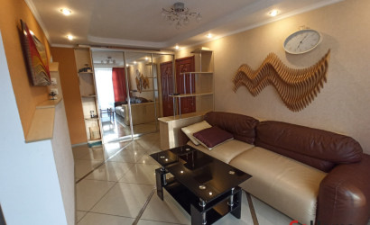 Снять 2-комнатную квартиру на сутки, Боровка, д13. Фото 1