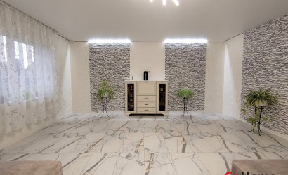 Купить коттедж, Жлобин, 1-я Кольцевая, 6А, 11.6 соток. Фото 2