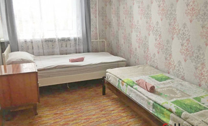 Снять 3-комнатную квартиру на сутки, Глуск, улица Кирова. Фото 5