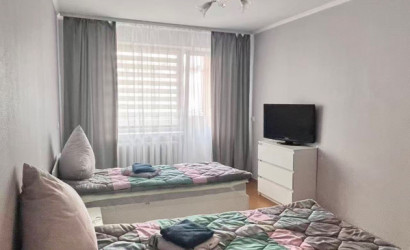 Снять 2-комнатную квартиру на сутки, Слуцк, Чехова, дом 59. Фото 5