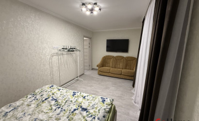 Снять 2-комнатную квартиру на сутки, Барановичи, ул. Ленина, д. 37А. Фото 1