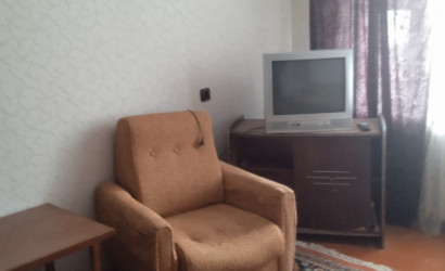 Снять 2-комнатную квартиру на сутки, Круглое, Партизанская, 25. Фото 2