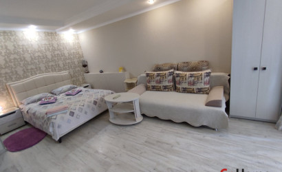 Снять 1-комнатную квартиру на сутки, Гомель, Красноармейская, дом 2А. Фото 1